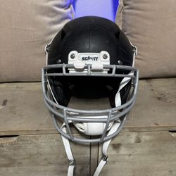 Black Schutt Vengeance Z10 Football Helmet