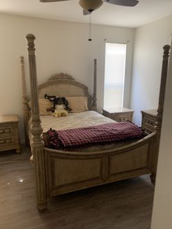 Complete Queen Bedroom Set