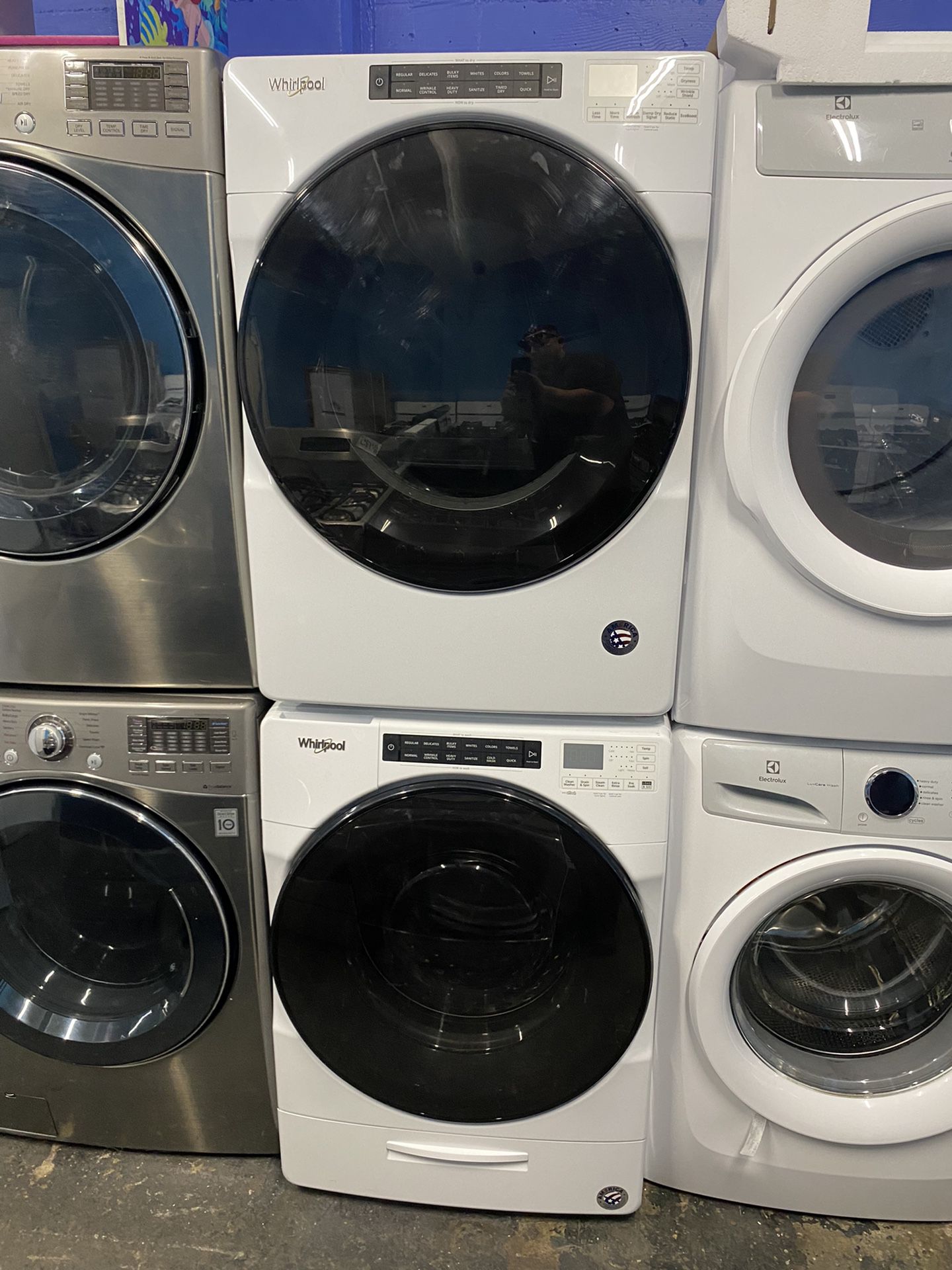 Whirlpool Washer And Gas Dryer Set 