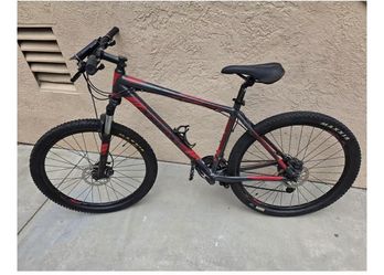 Giant Talon Mountain Bike