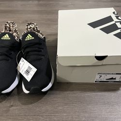 Adidas brand NEW Shoes. Size 7 Cloudfoam Pure SPW