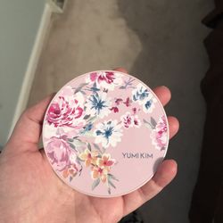 Yumi Kim Wireless Charging Pad