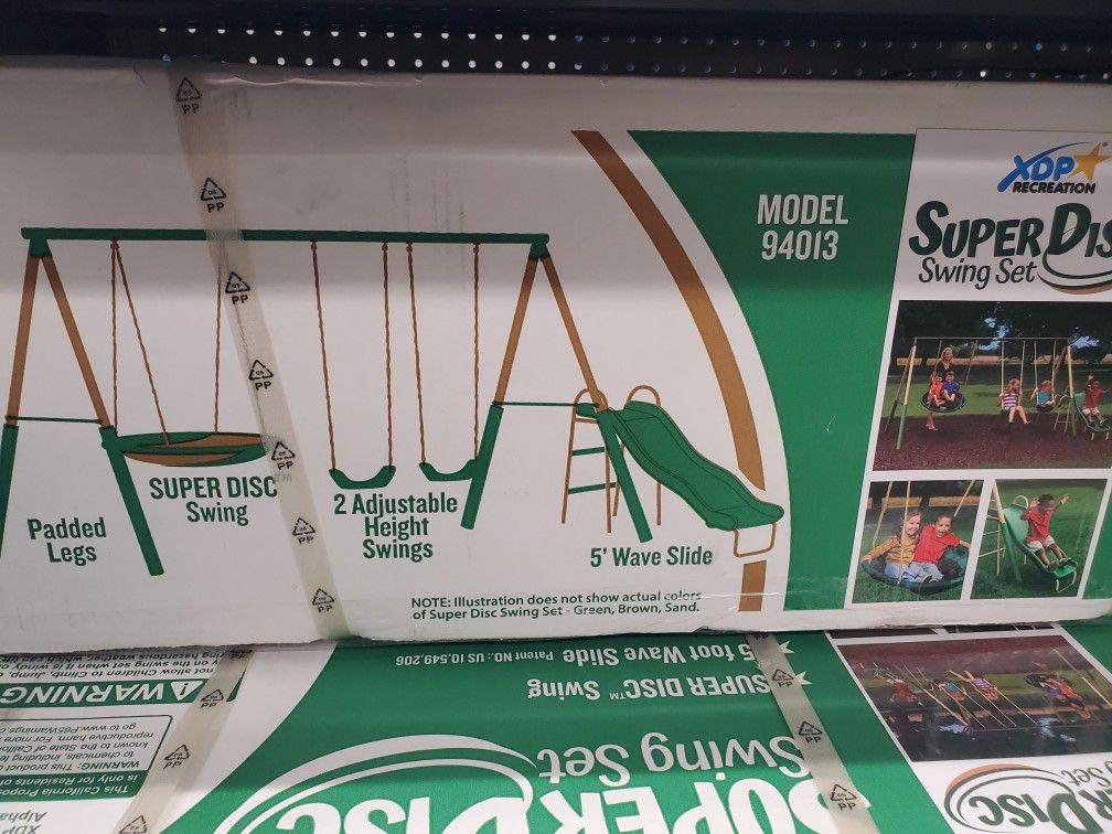 NEW SUPER DISC SWING SET, INCLUDES 2 ADJUSTABLE HIGH SWING, SUPER DISC SWING, 5 FOOT WAVE, AND PADDED LEGS