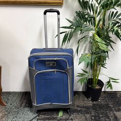 Carry On Suitcase 4 Wheel Sketchers