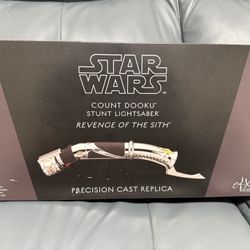 Count Dooku Replica Lightsaber 