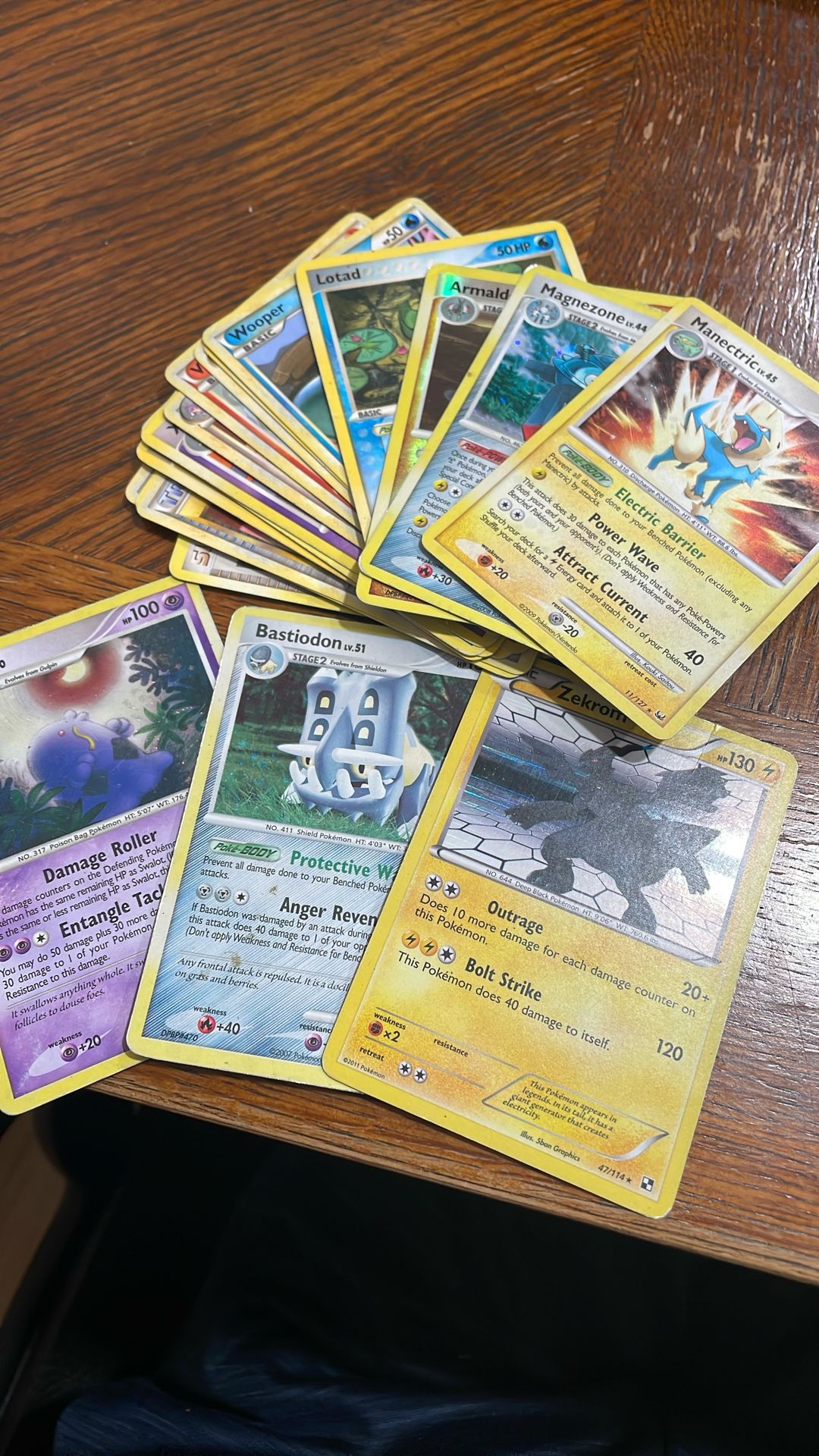 Pokémon TCG Old Card Lot 2006-2011 Holographic & Reverse Holo & Bulk Cards Pokémon Characters, Trainer, Energy, Etc