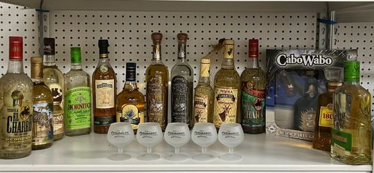 5 Cazadores Frosted Tasting Glasses (Comes with all collection items in picture for FREE)