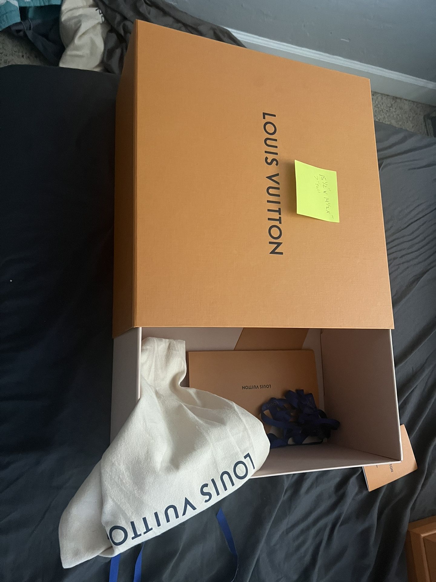 Louis Vuitton Boxe