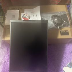 Barco High In 21 Inch Led Monitor  Radiology