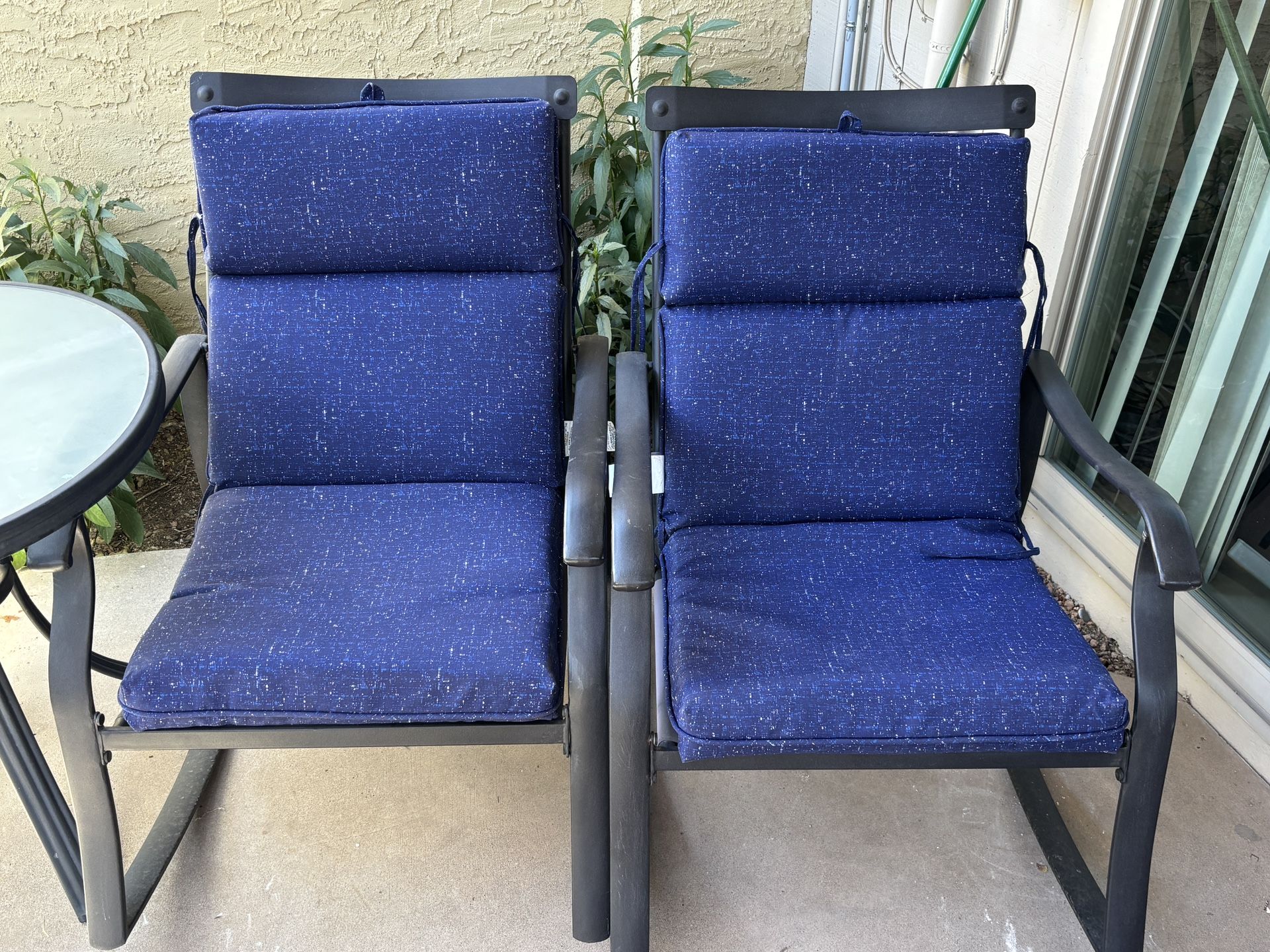 Patio furniture rocking chairs