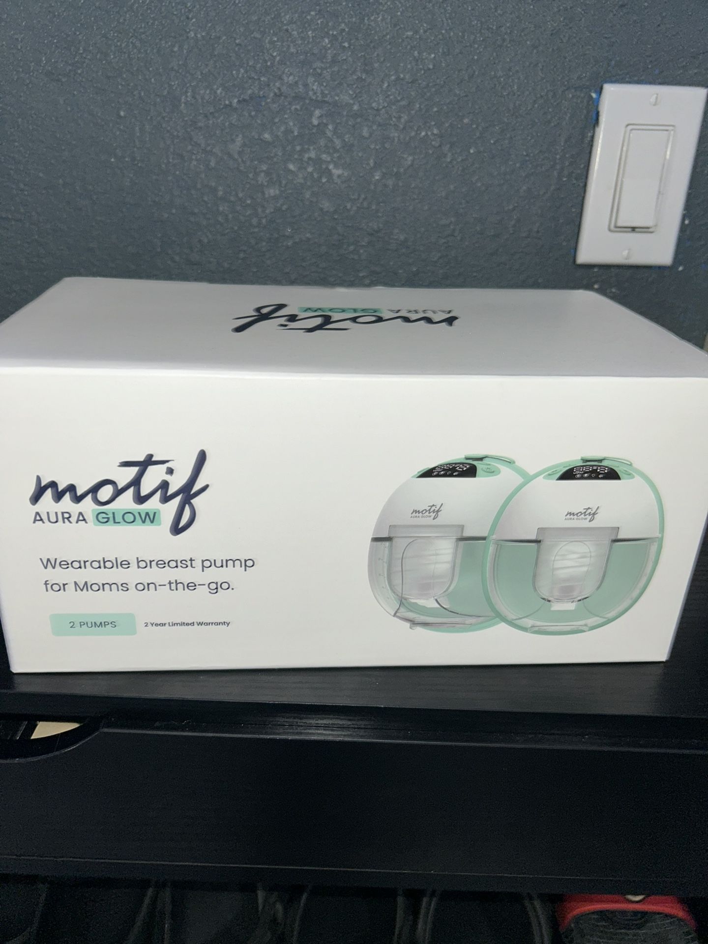 Motif Aura Glow Wearable Breast Pump