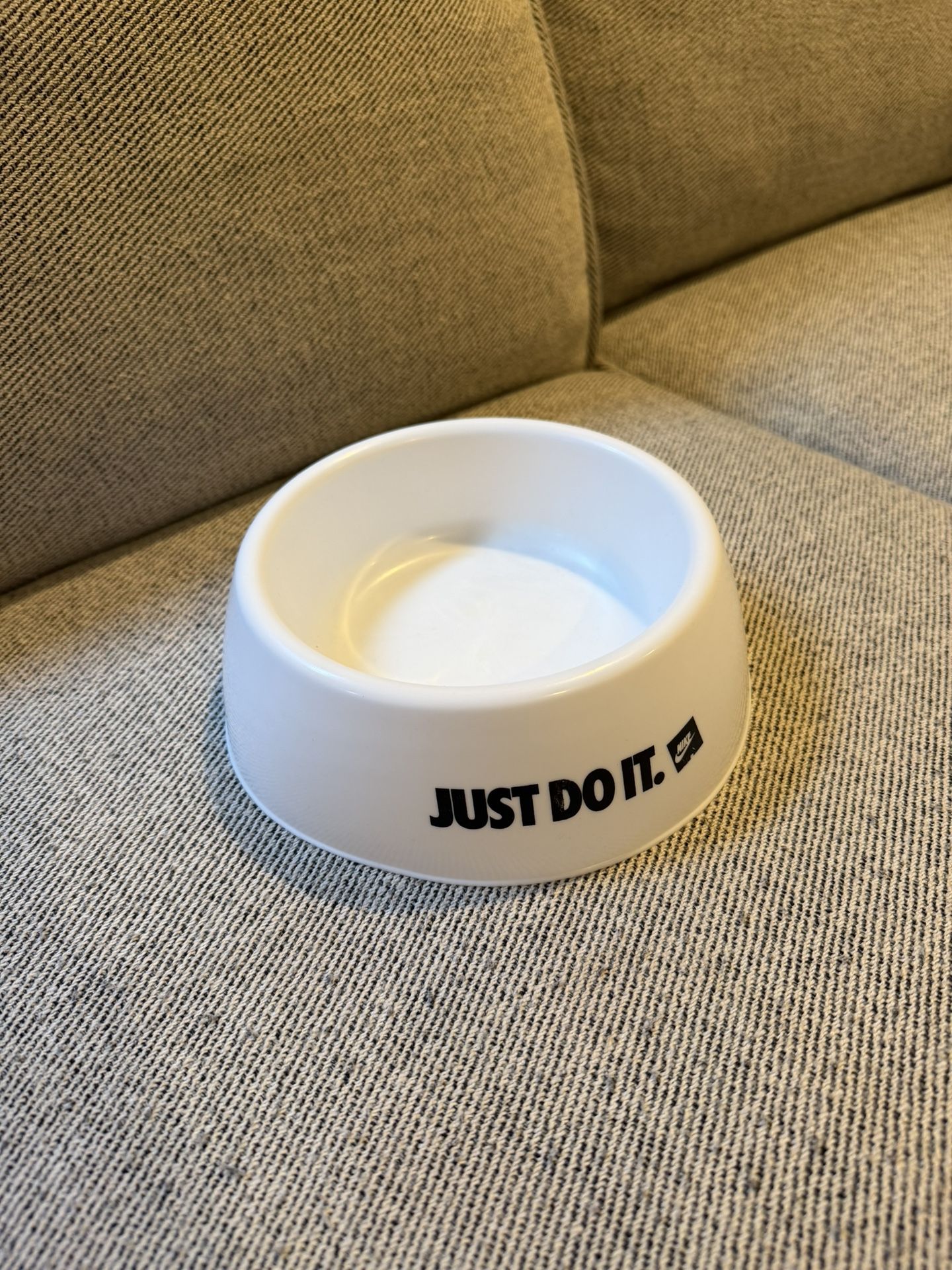 Nike Just Do it Dog Bowl