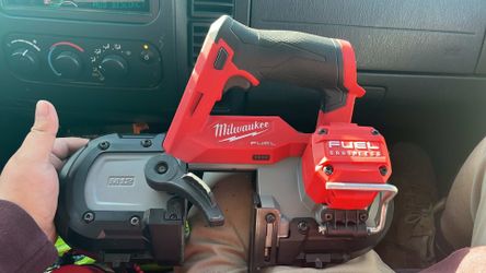 Milwaukee m12 band saw