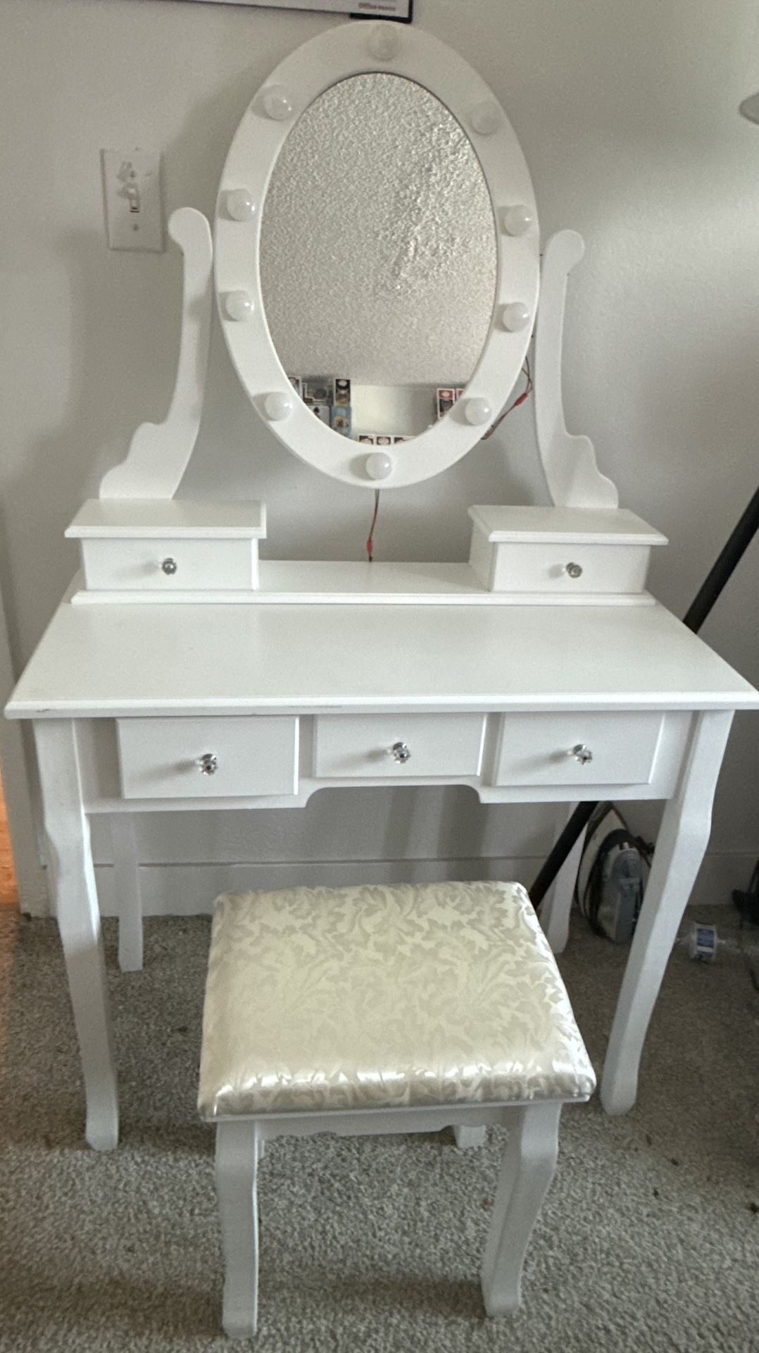 Switch Makeup Dressing Vanity Table Set