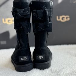 UGG Both 