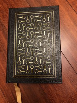1981 Vintage Adventures of Sherlock Holmes Illustrated Hardcover Book with gold foil edges!!! Z-49