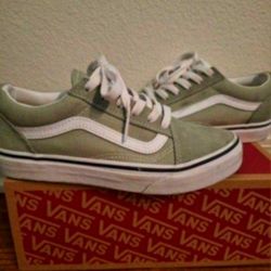Vans Kids Size 2.5 (Sage Green) 
