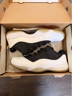 Air Jordan 11 Low “Tuxedo” Size 11 OG Box