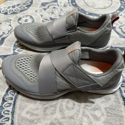 Women's Cycling Shoes with Cleats - Spin Shoes