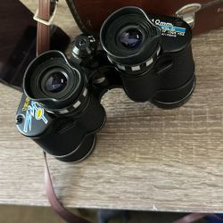 Binoculars 
