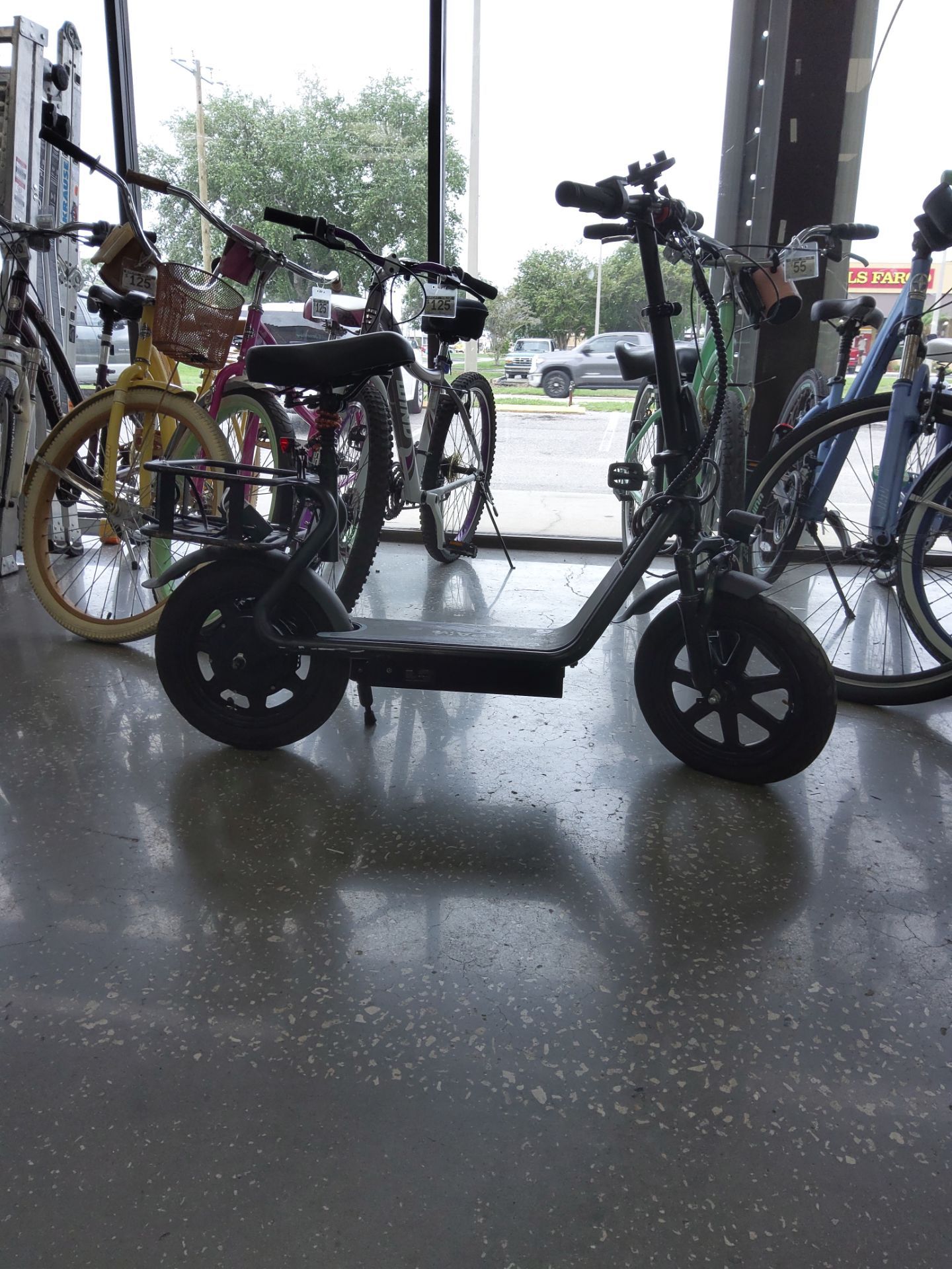 Electric scooter