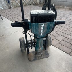 Makita Jack Hammer 