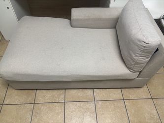 Chaise lounge