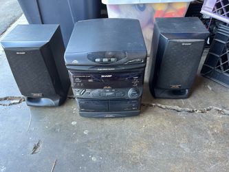 Sharp 3 disc cd 2 cassette stereo with speakers