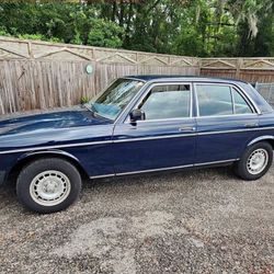  1984 Mercedes Benz 300D turbo diesel 