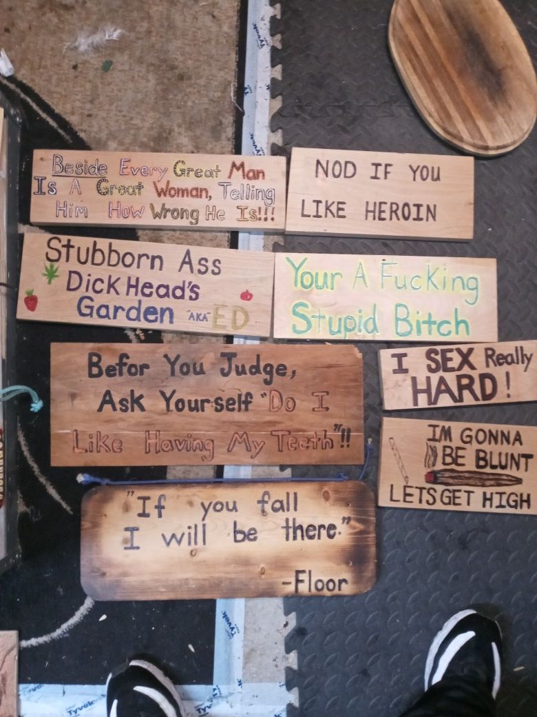 Wood signs and pyrograghy art