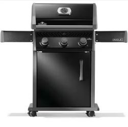 Napoleon Rogue 425 3-Burner Propane Gas Grill new in box retails over $800