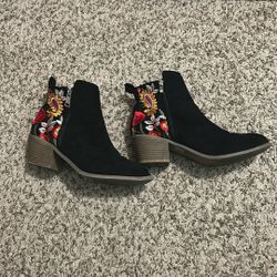 Women’s Boots 