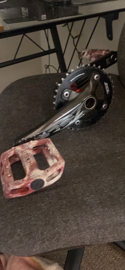 Zee Cranks With Demolition Pedals