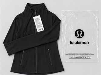 Black Lululemon Top Size 6