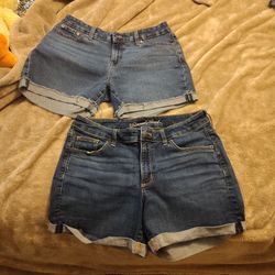 Mid Rise shorts Women's Size 8