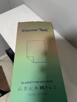 Brand new sleeping Cocoon Nest Blanket sleeping bags