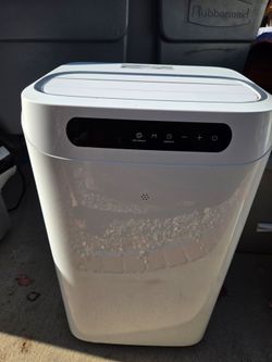 PORTABLE AIR CONDITIONER