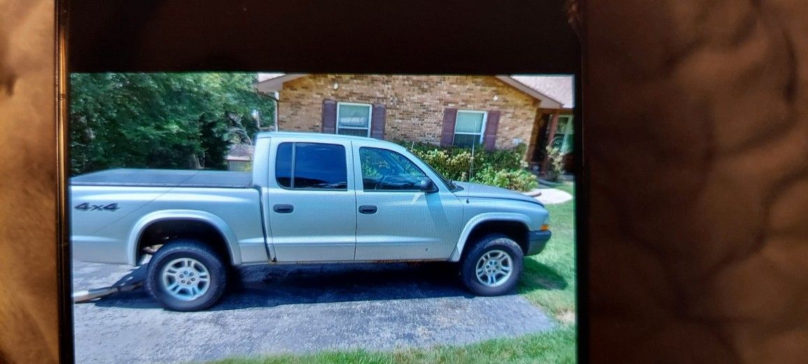 2004 Dodge Dakota