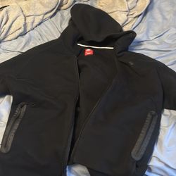 Nike Tech