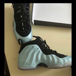 Brand New foams Size 6.5 OG Box DS
