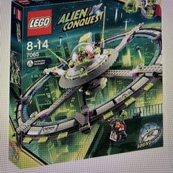 Lego Space Alien Mothership 7064