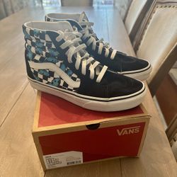 Vans Woman’s Hi Top Butterfly Like New Shoes  Size 8