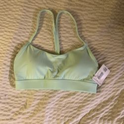 LuluLemon Flow Y Nulu Bra (4)