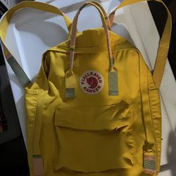 Fjallraven Kanken Backpack