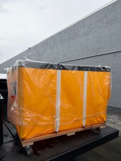 The Uline industrial basket trolley (USA) 20 BUSHEL