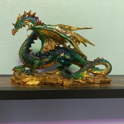 Dragon statue