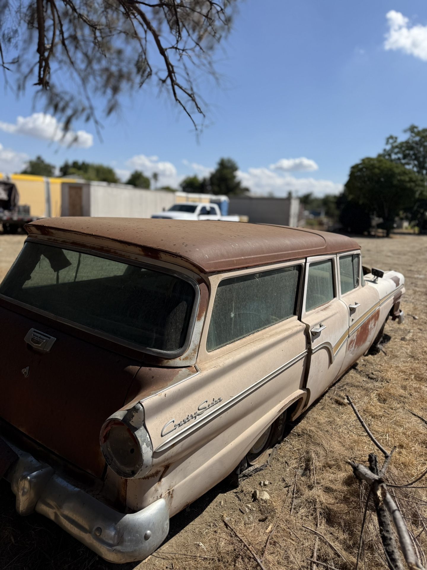 1957/58 Ford Wagon