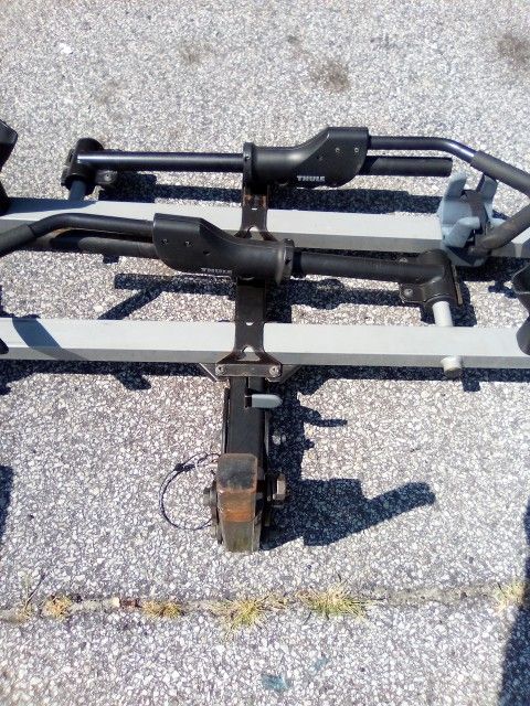 Thule 2 Bike Trunk Hitch Black