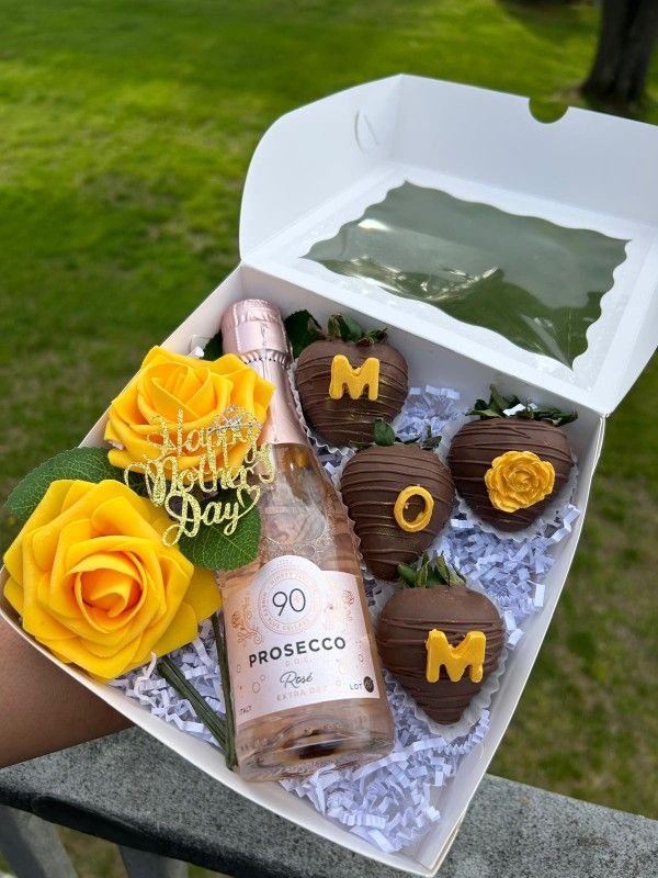 Mother's Day Boxes And Bags