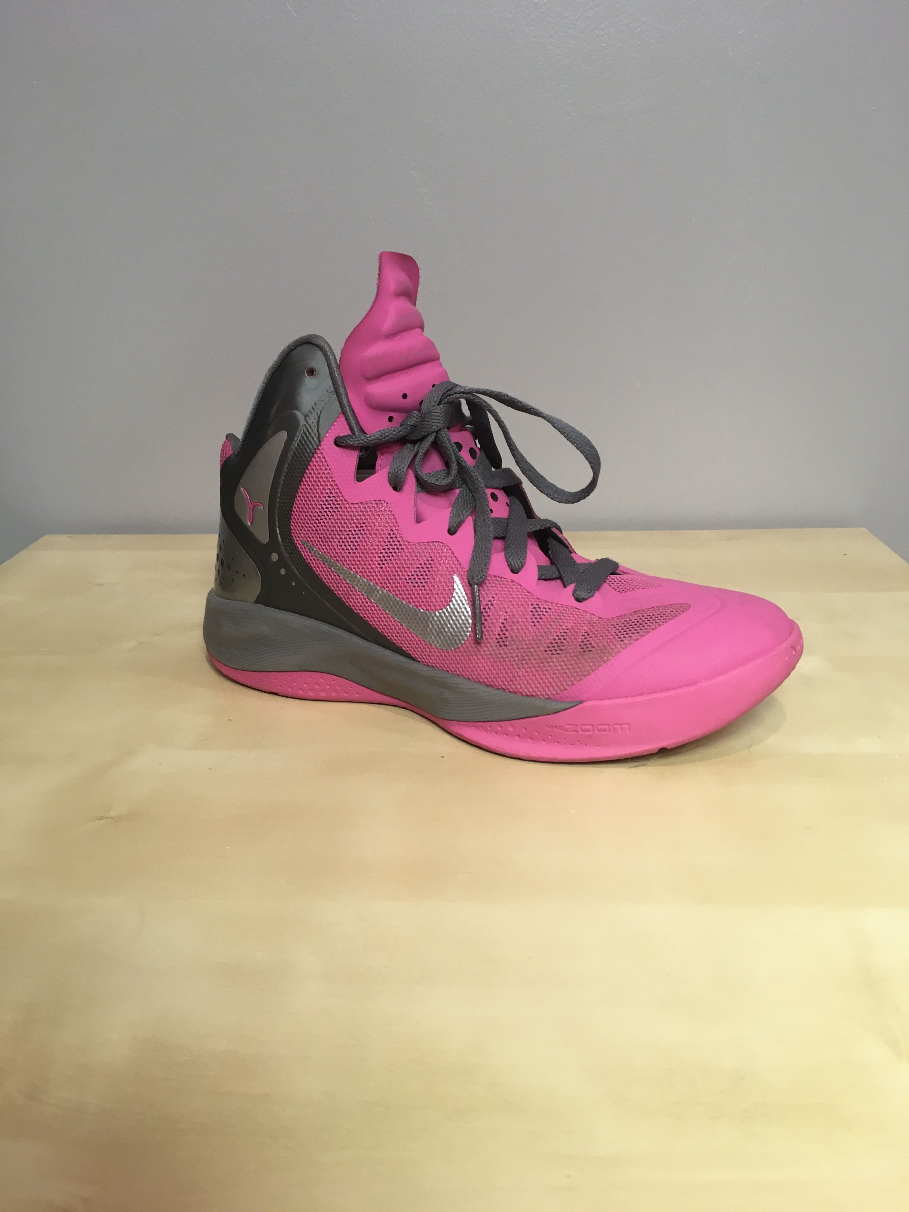 Nike Zoom Hyperenforcer Womens Size 8 Breast Cancer Susan G Koman - RARE EDITION - Hot Pink/grey - Basketball Shoes - Hardly Worn